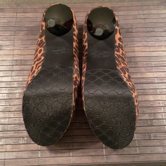 Candies Animal Print Stilletos - Picture 3 of 8